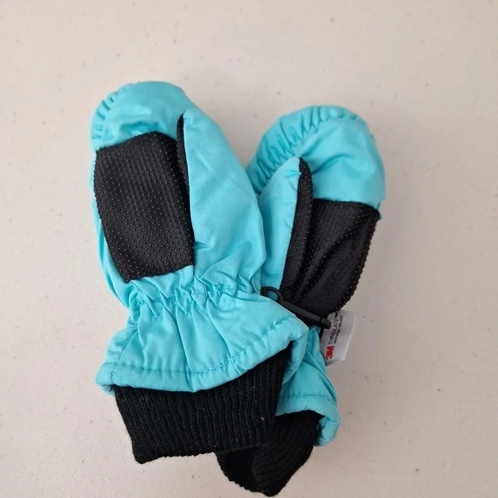 3M THINSULATE Youth Medium Mittens Gloves Palm Grip Waterproof Teal NWOT